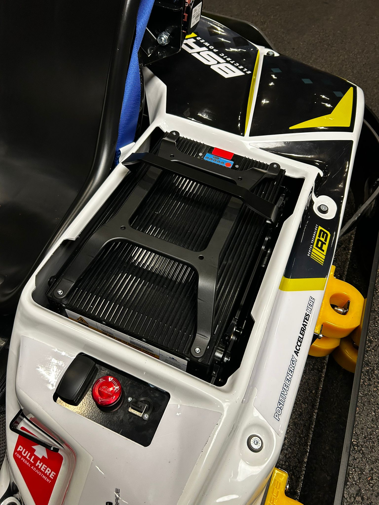 Elektromos BSR gokart akkumulátor- és vezérlőrendszere